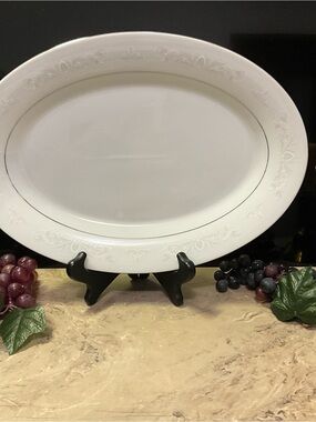 VTG Crown Ming Fine China 14” Oval Serving Platter
